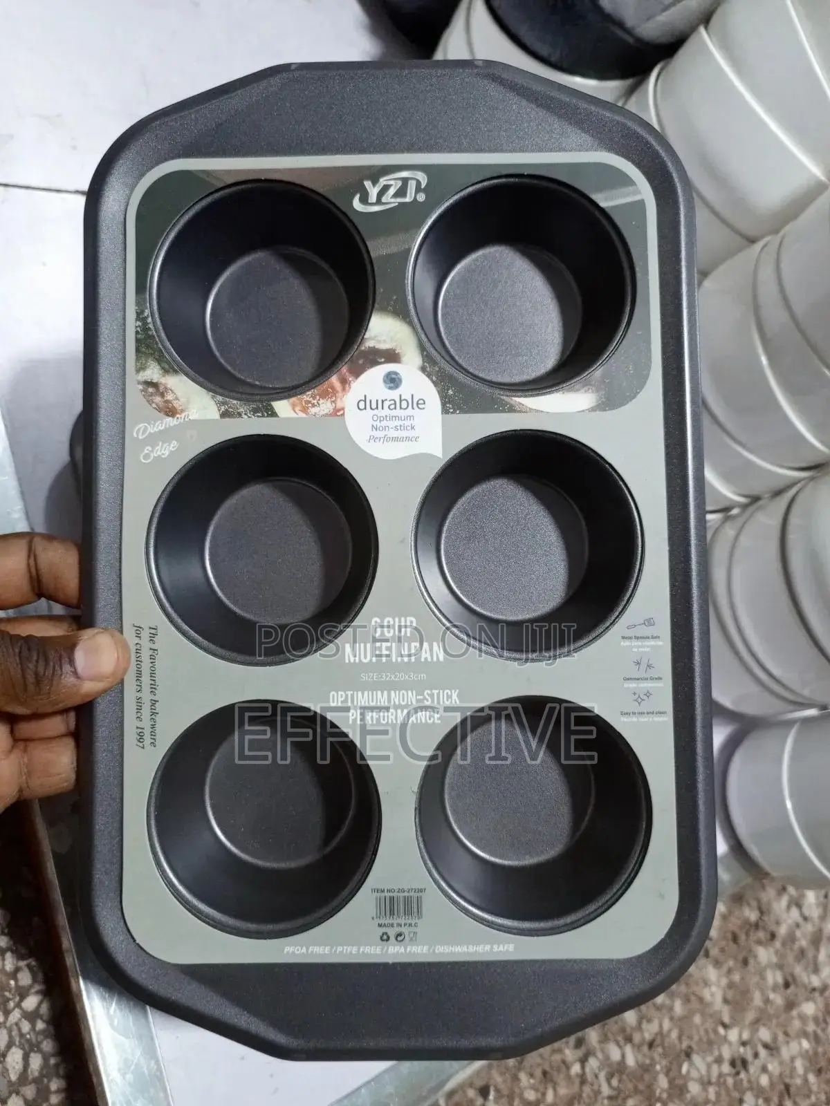 Yzi 6-Cup Muffin Pan