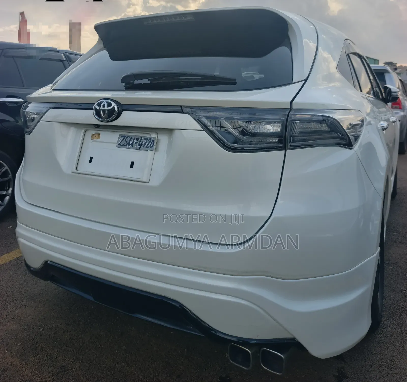 Toyota Harrier 2.0 2014 White