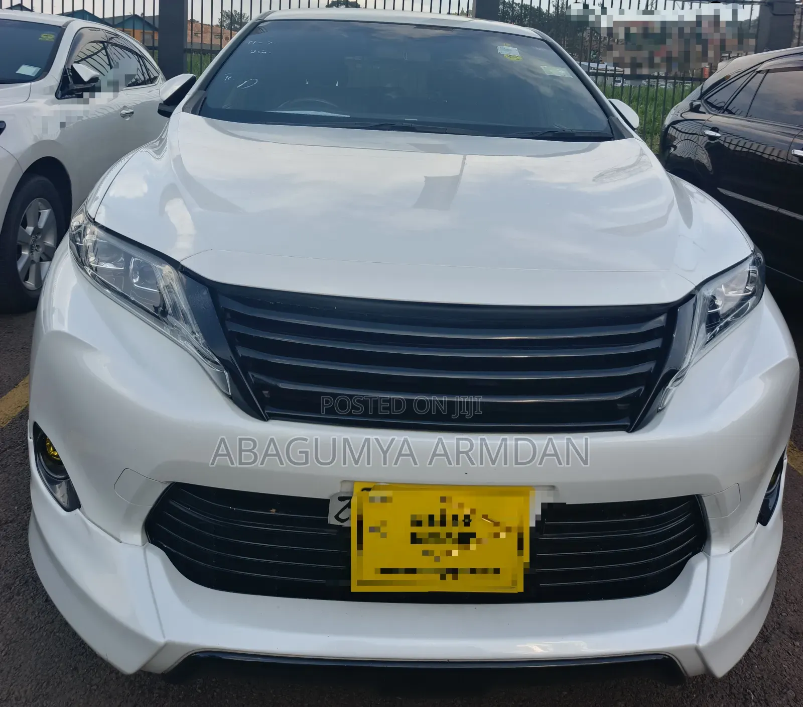 Toyota Harrier 2.0 2014 White
