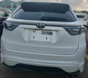 Toyota Harrier 2.0 2014 White