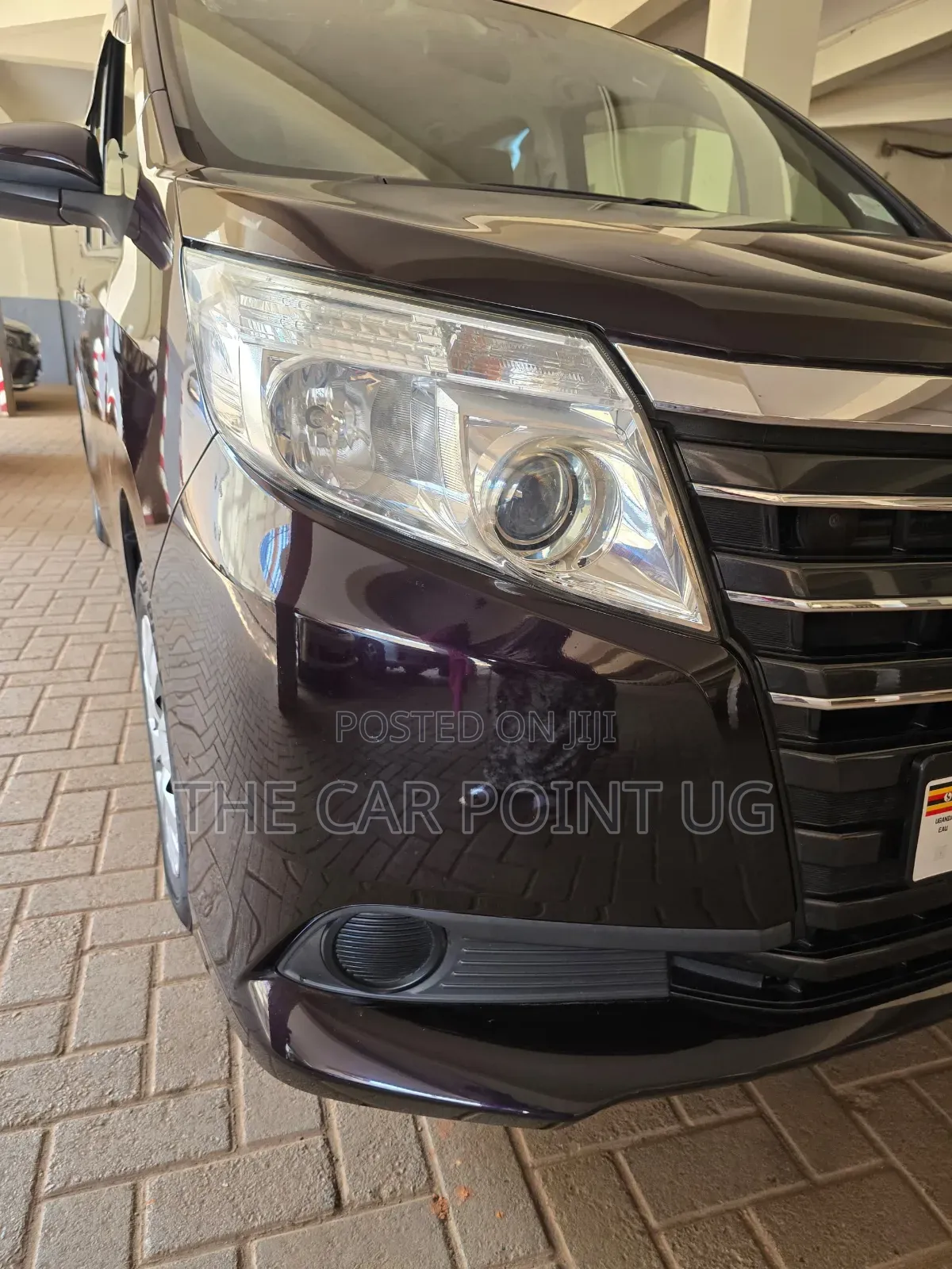 Toyota Noah 2016 Burgundy