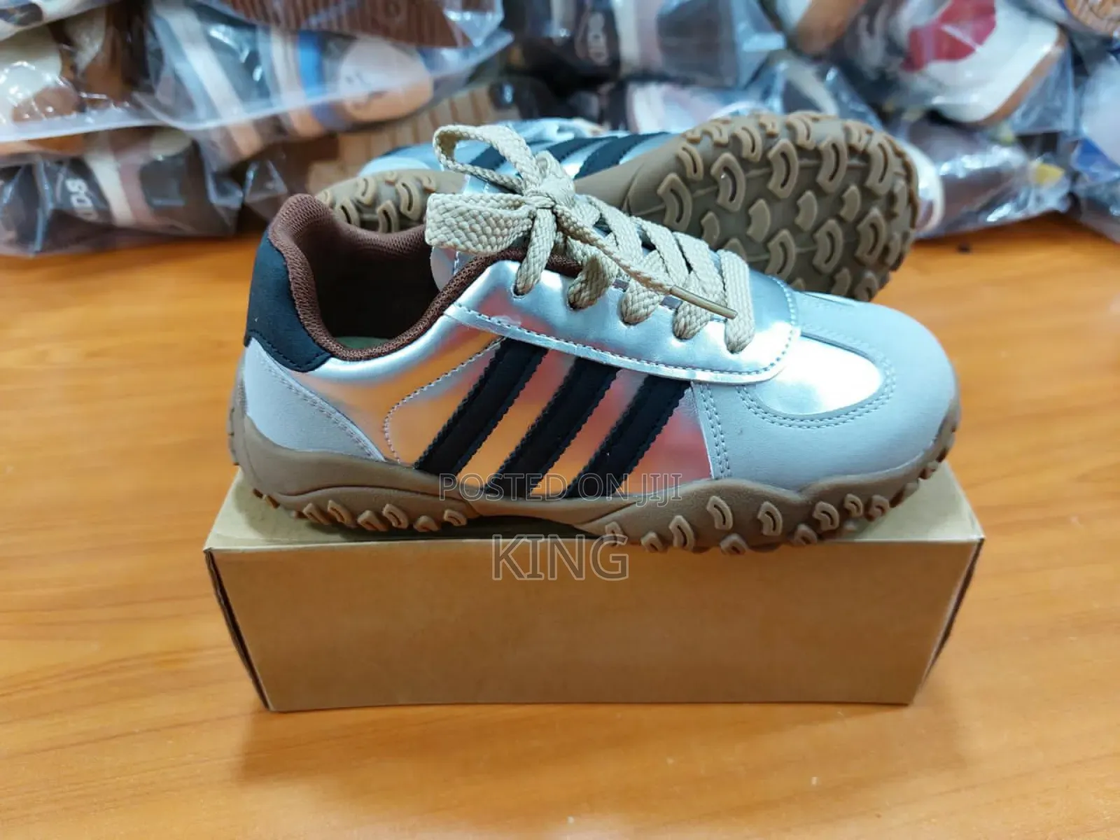 Try -on Kids Sneakers