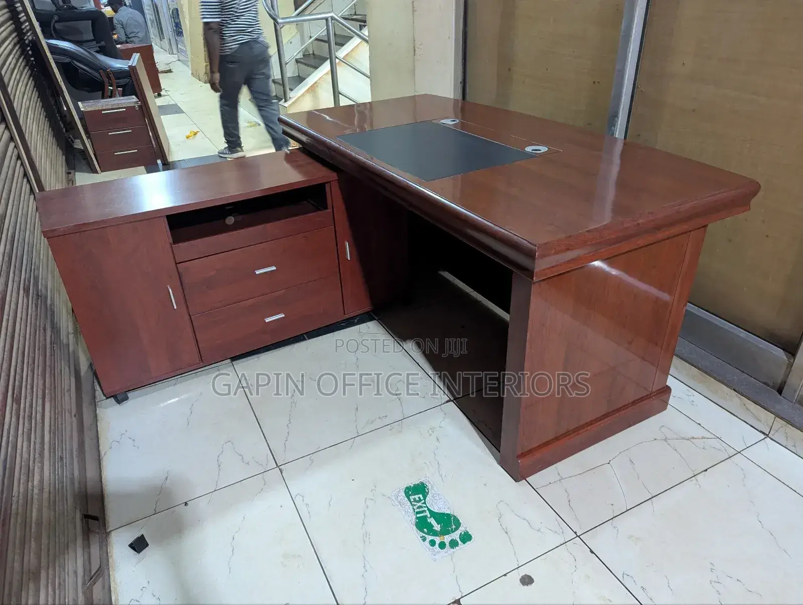 Second Hand Executive Desk, Full Set With an L Extension and Drawer