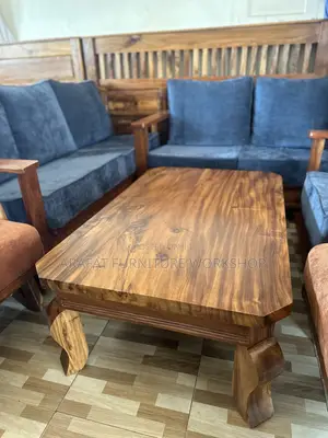 Modern Solid Mugavu Couch