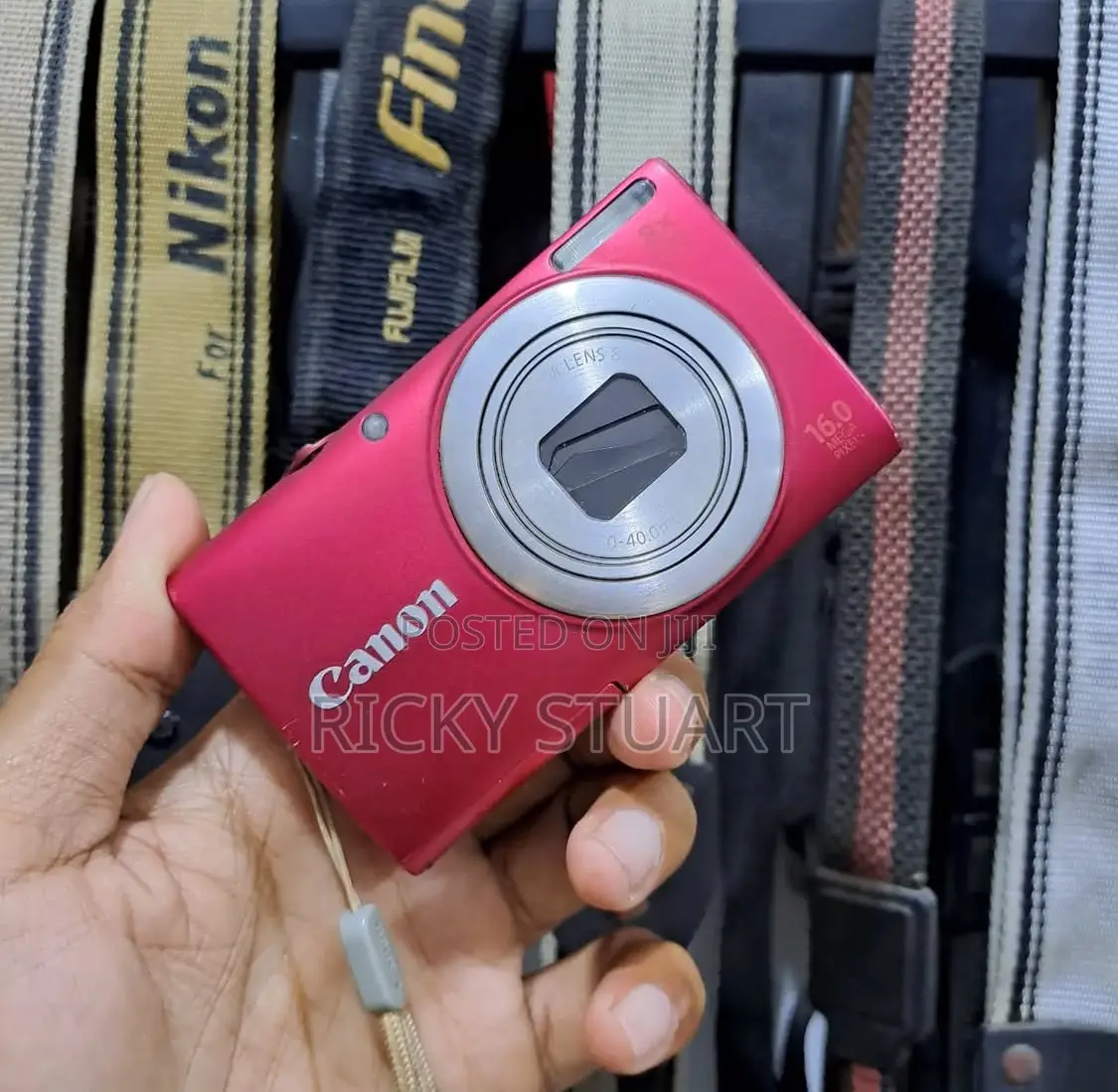 Canon Powershot A4000 Is 16.0 Mp Digital Camera With 8x Optical Image