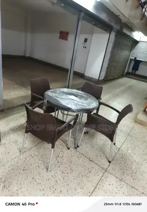 Restaurant Dining Plastic Table and Chairs Plastic Table and Chairs