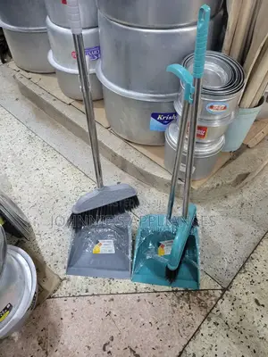 2in Hard Plastic Dust Pan