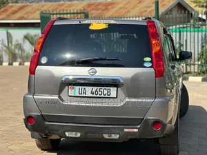Nissan X-Trail 2010 Gray