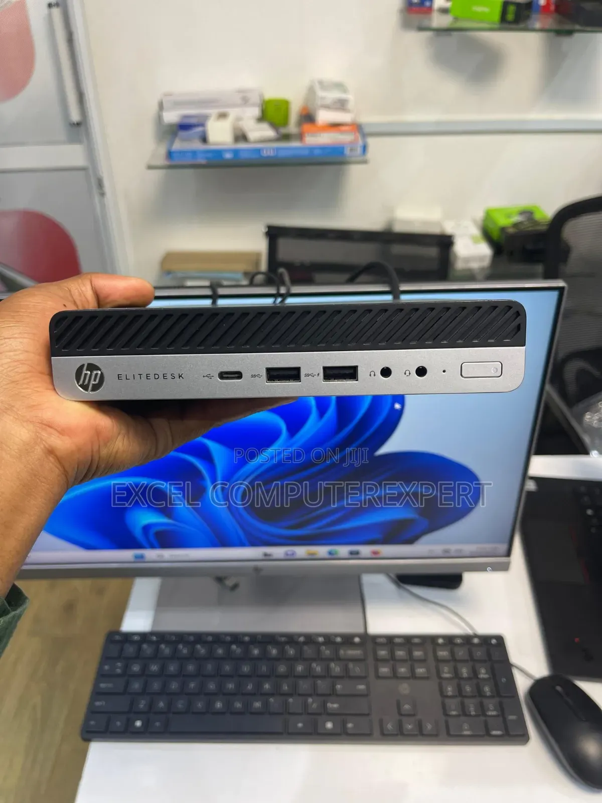 New Desktop Computer HP Z2 G4 Mini 8GB Intel Core i5 SSD 256GB