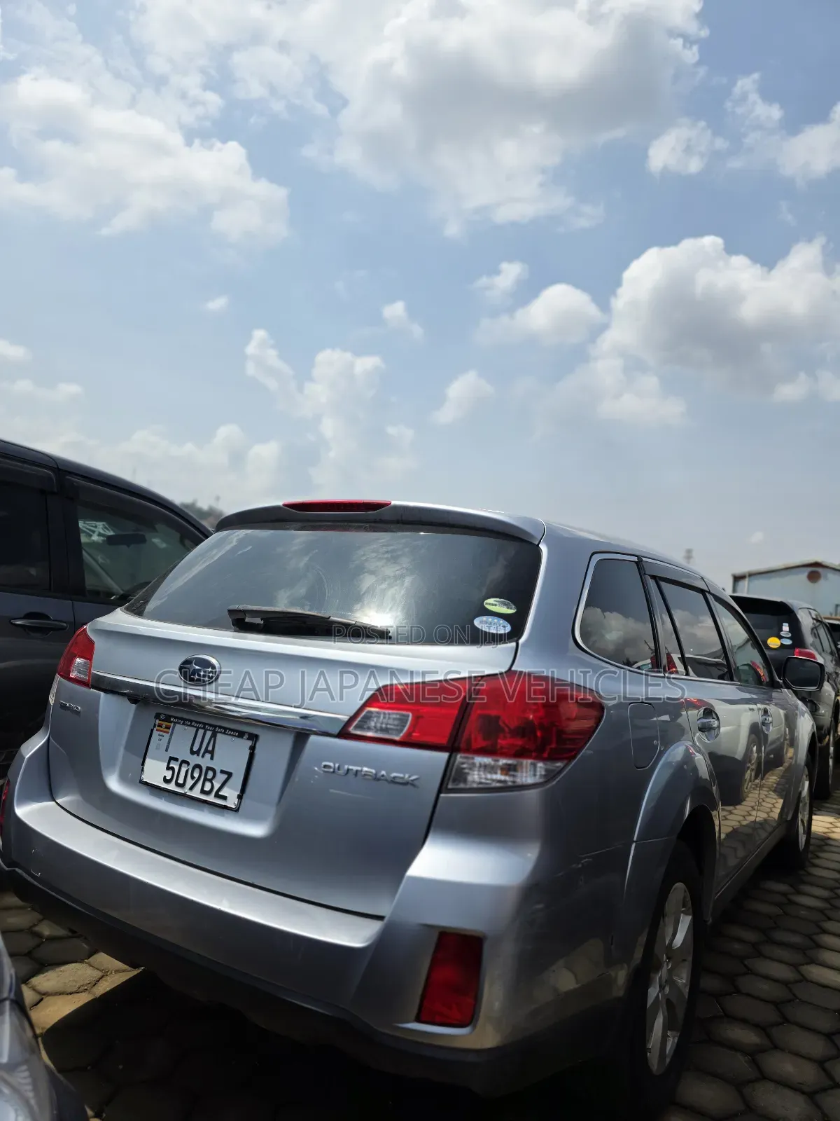 Subaru Outback 2.5i Limited 2011 Silver