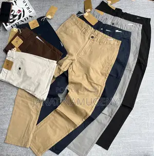 Classic Man Khaki Trousers