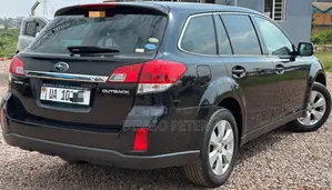 Subaru Outback 2.5i 2011 Black
