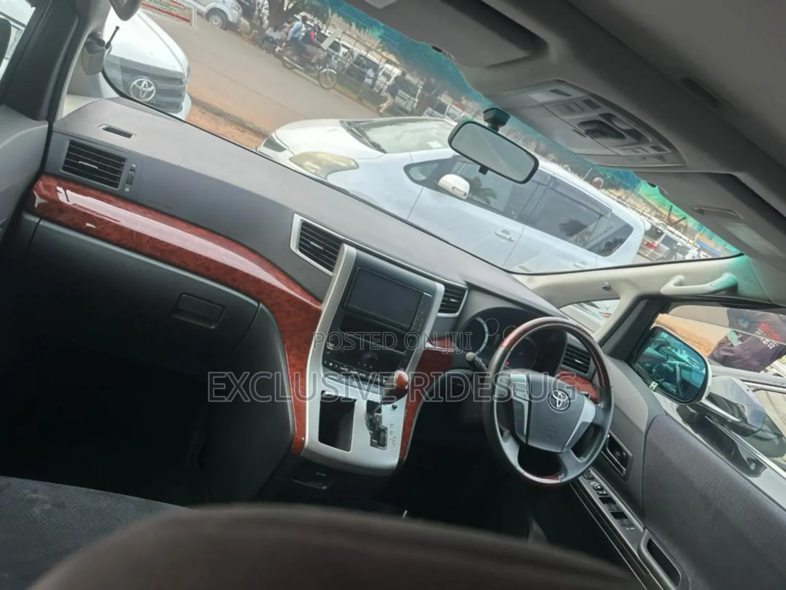 Toyota Alphard 2012 White