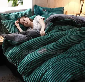 Green Coral Velvet Duvet With 2 Pillow Cases