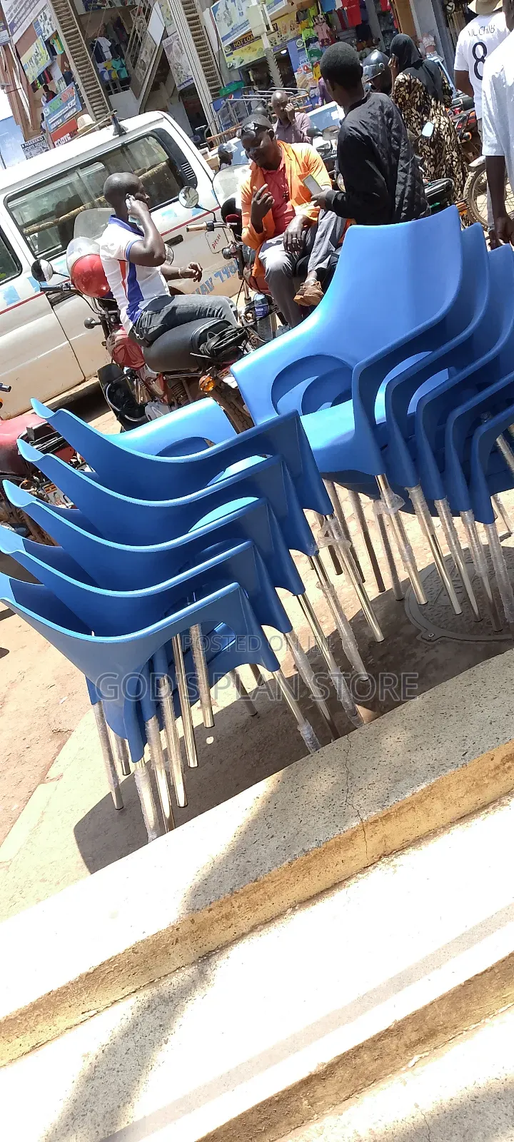 Party Steel Legs Plastic Chairs Plastic Chairs