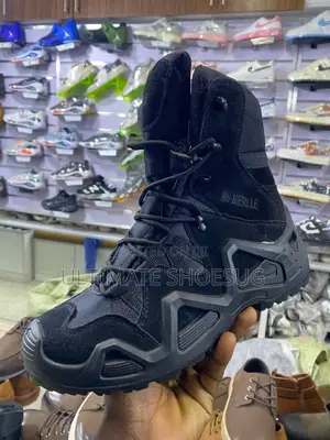 Lowa Black Jungle Boots