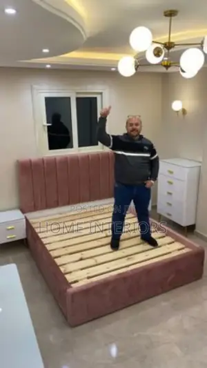 5 by 6 Bed With Storage Drawers