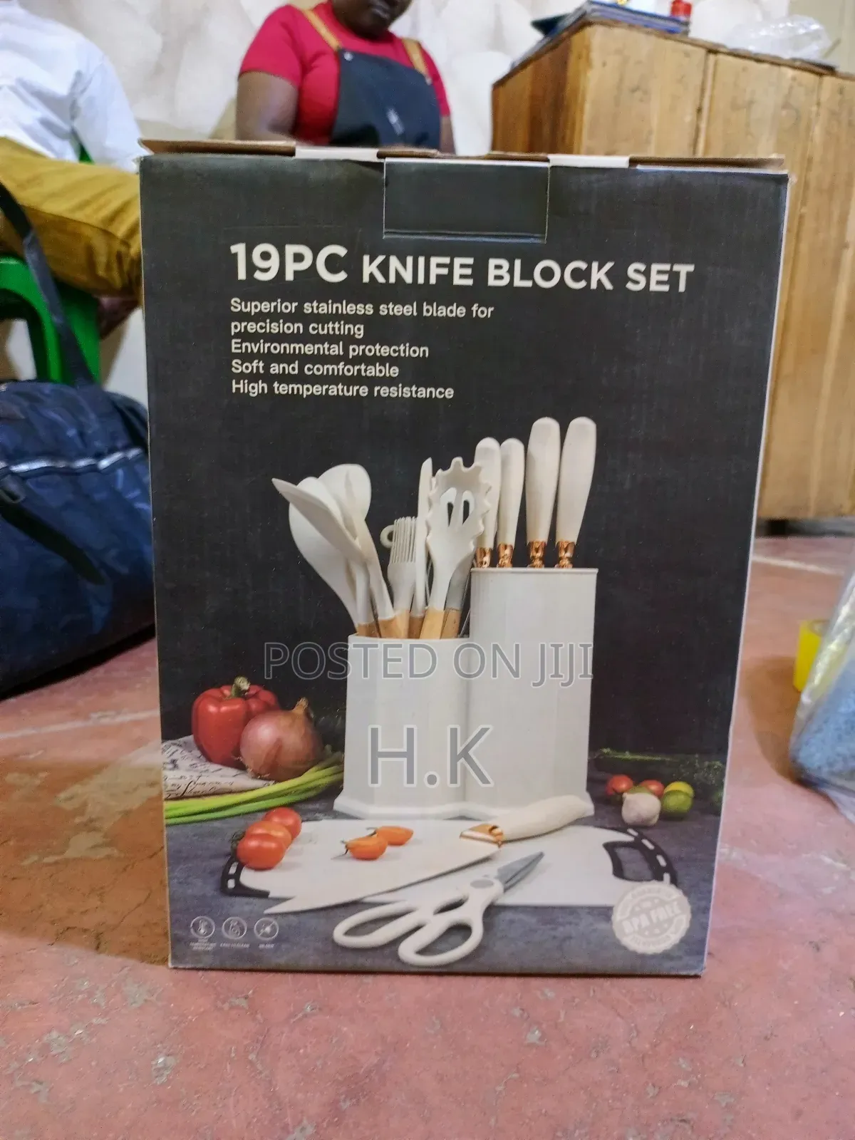 19-Piece Kitchen Utensil and Knife Block Set.