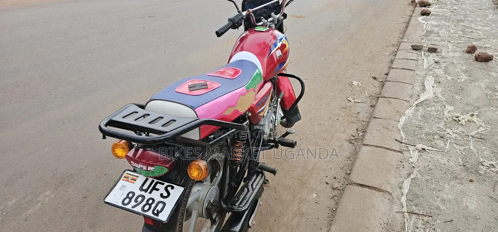 Bajaj Boxer 125 2023 Red