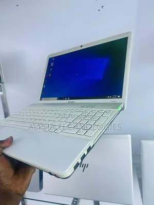 Laptop Sony VAIO VPC-EB42EG 4GB Intel Core I3 HDD 500GB