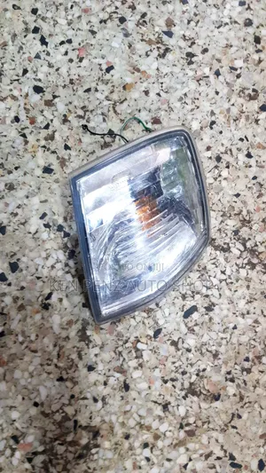 Mazda Demio 2000 Conerlamps