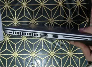 Laptop HP EliteBook 820 8GB Intel Core i5 SSD 500GB