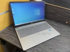 Laptop HP 15-Dw0037wm 8GB Intel Core I5 HDD+SSD 500GB