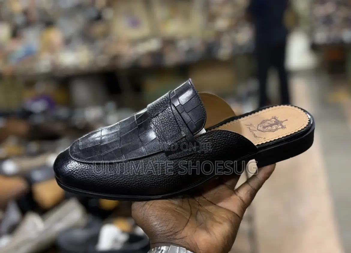Gentle Open Leather Push-Ins