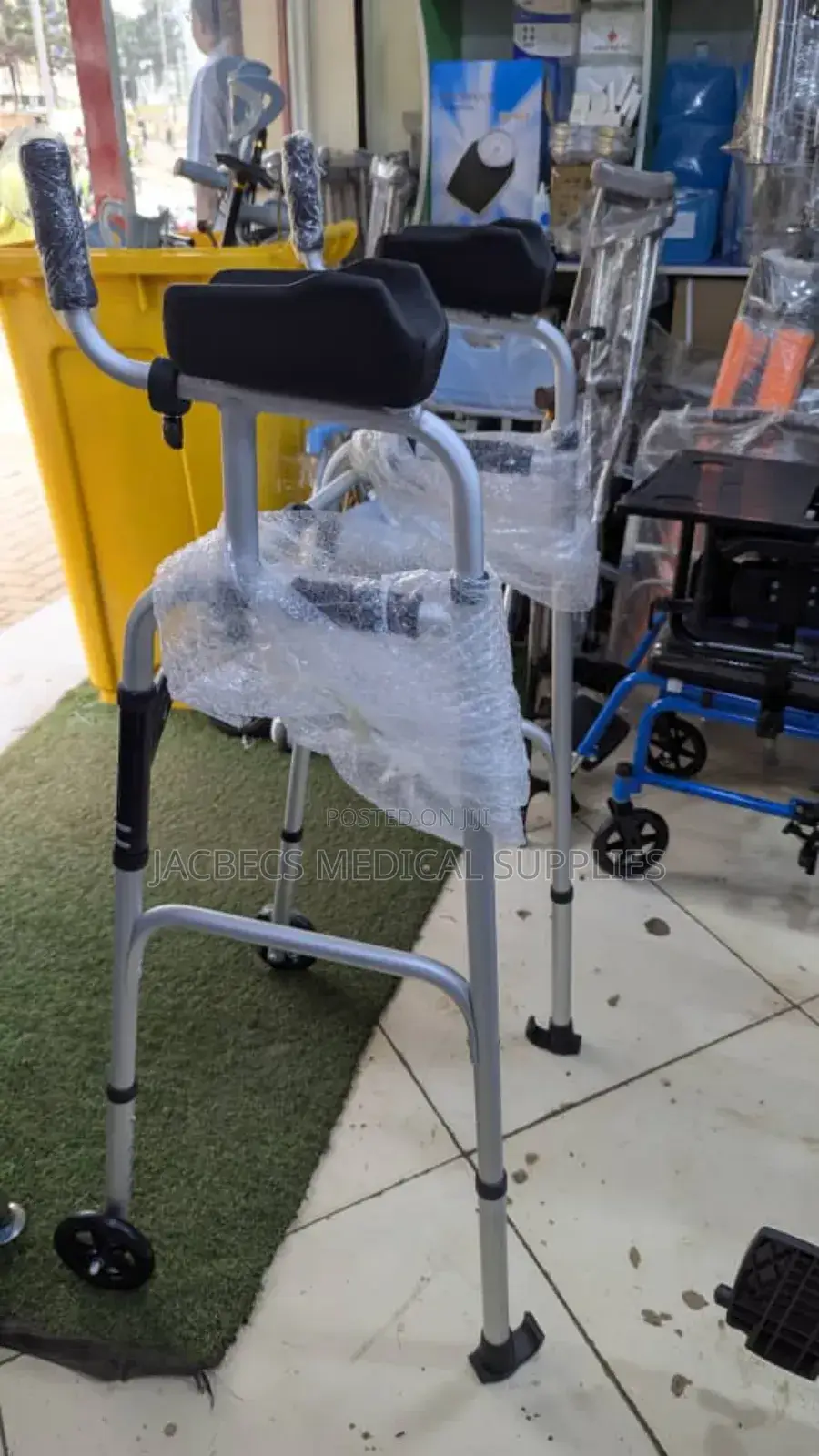 Walker With Wheels