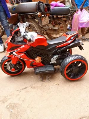 Battery Operated Hand Race Ride on Bike for Kids With Music