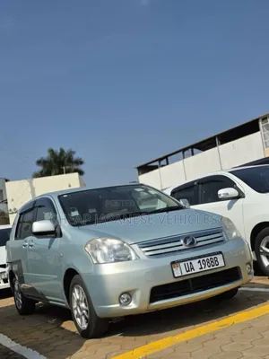 Toyota Raum 2010 Teal