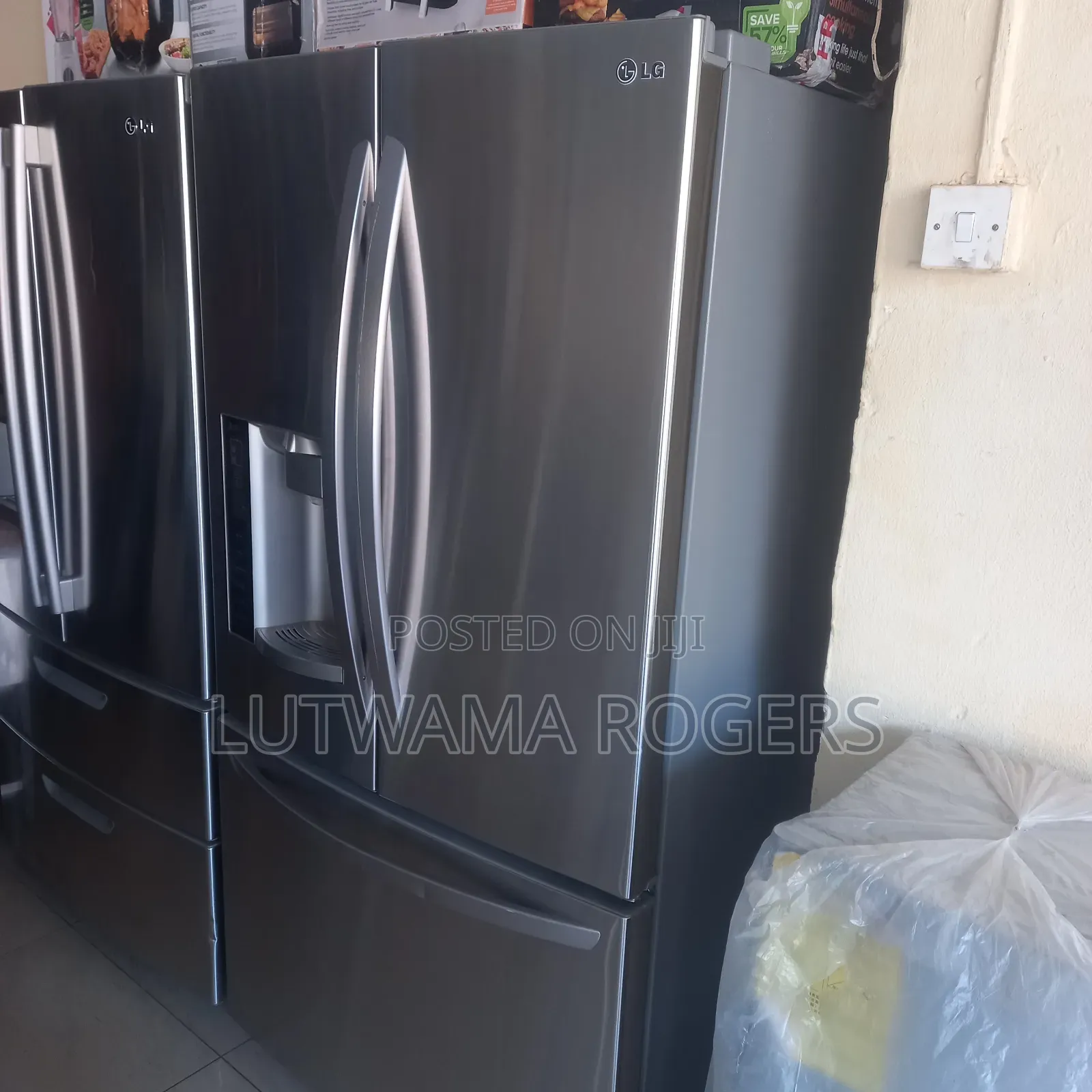 700ltrs Lg 3doors