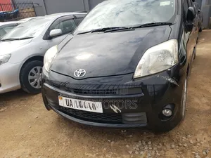 Toyota Passo Sette 1.5 AWD 2011 Black