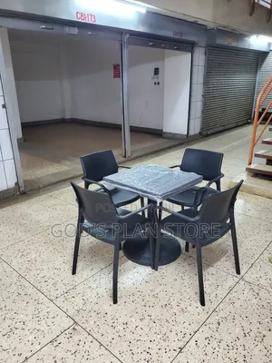 Restaurants Dining Plastic Table and Chairs Plastic Table and Chairs