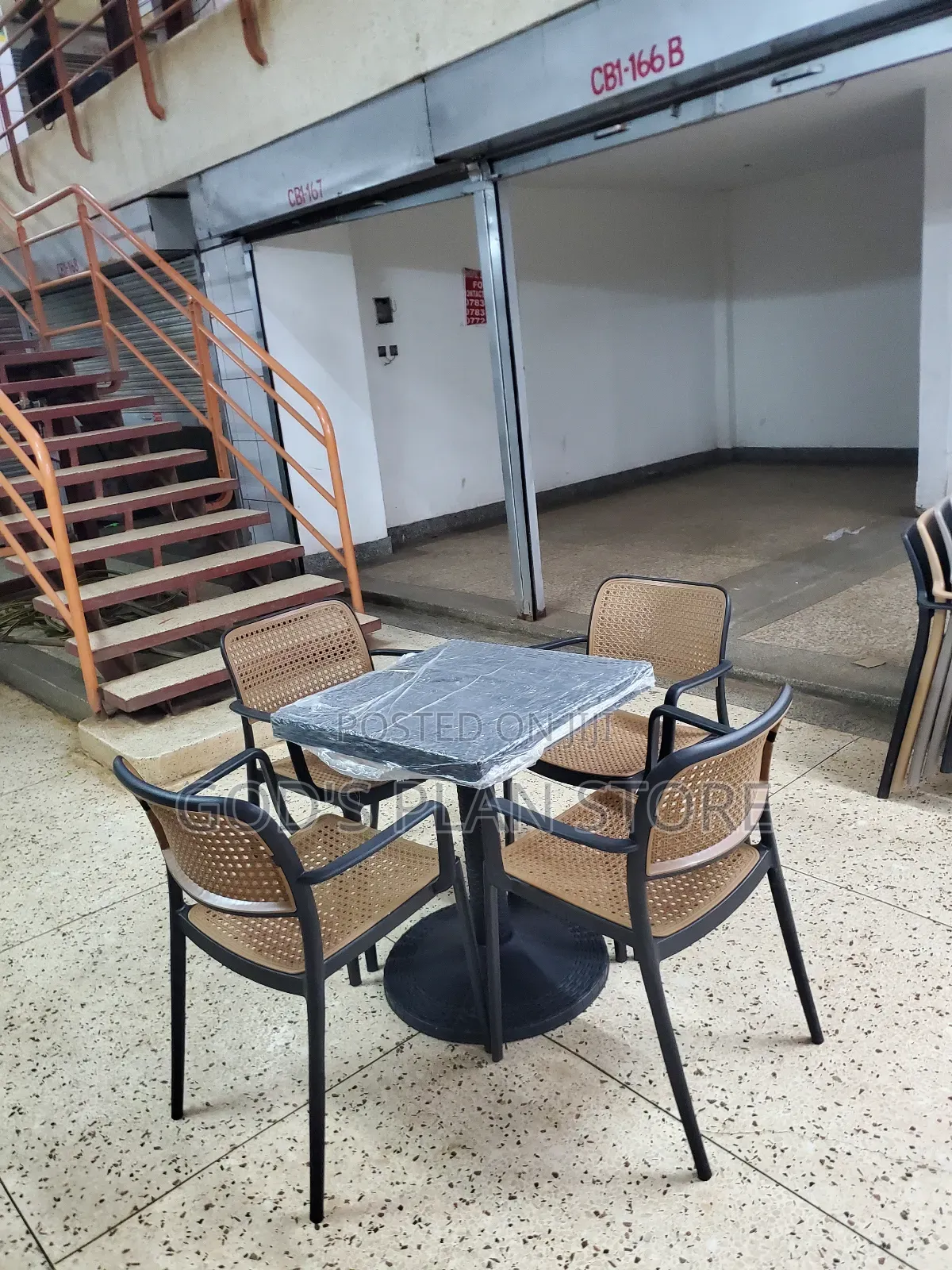 Exemplary Plastic Chairs and Table Set for Unique Restaurant