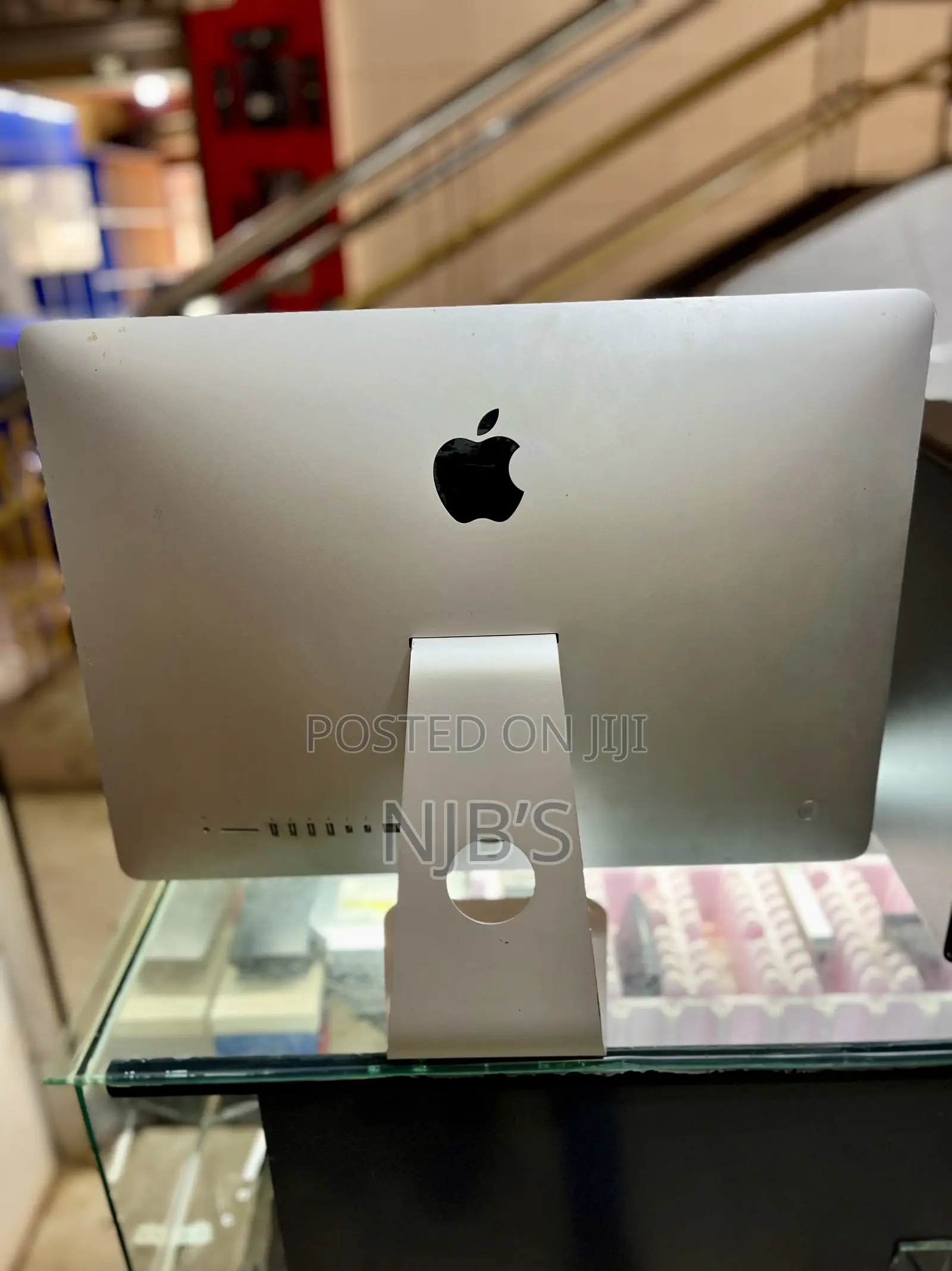 Desktop Computer Apple iMac 8GB Intel Core I5 SSD 512GB