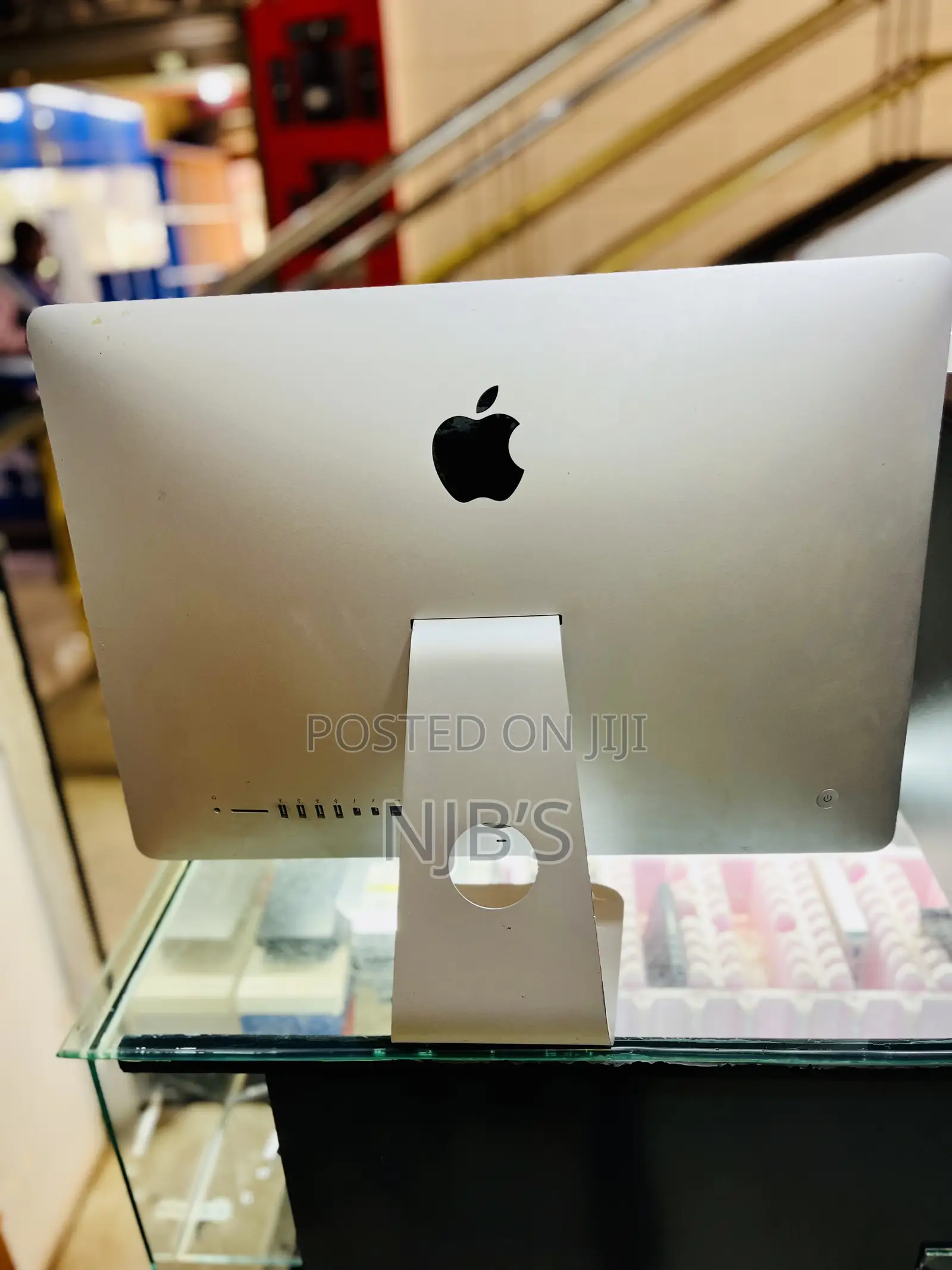 Desktop Computer Apple iMac 8GB Intel Core I5 SSD 512GB