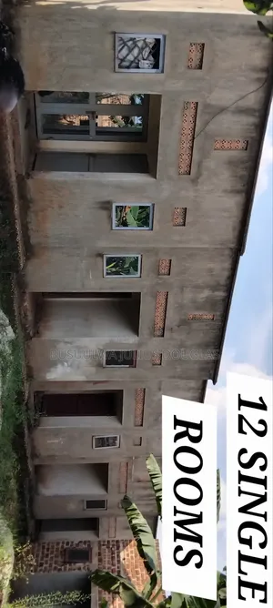 12bdrm House in Goma for sale