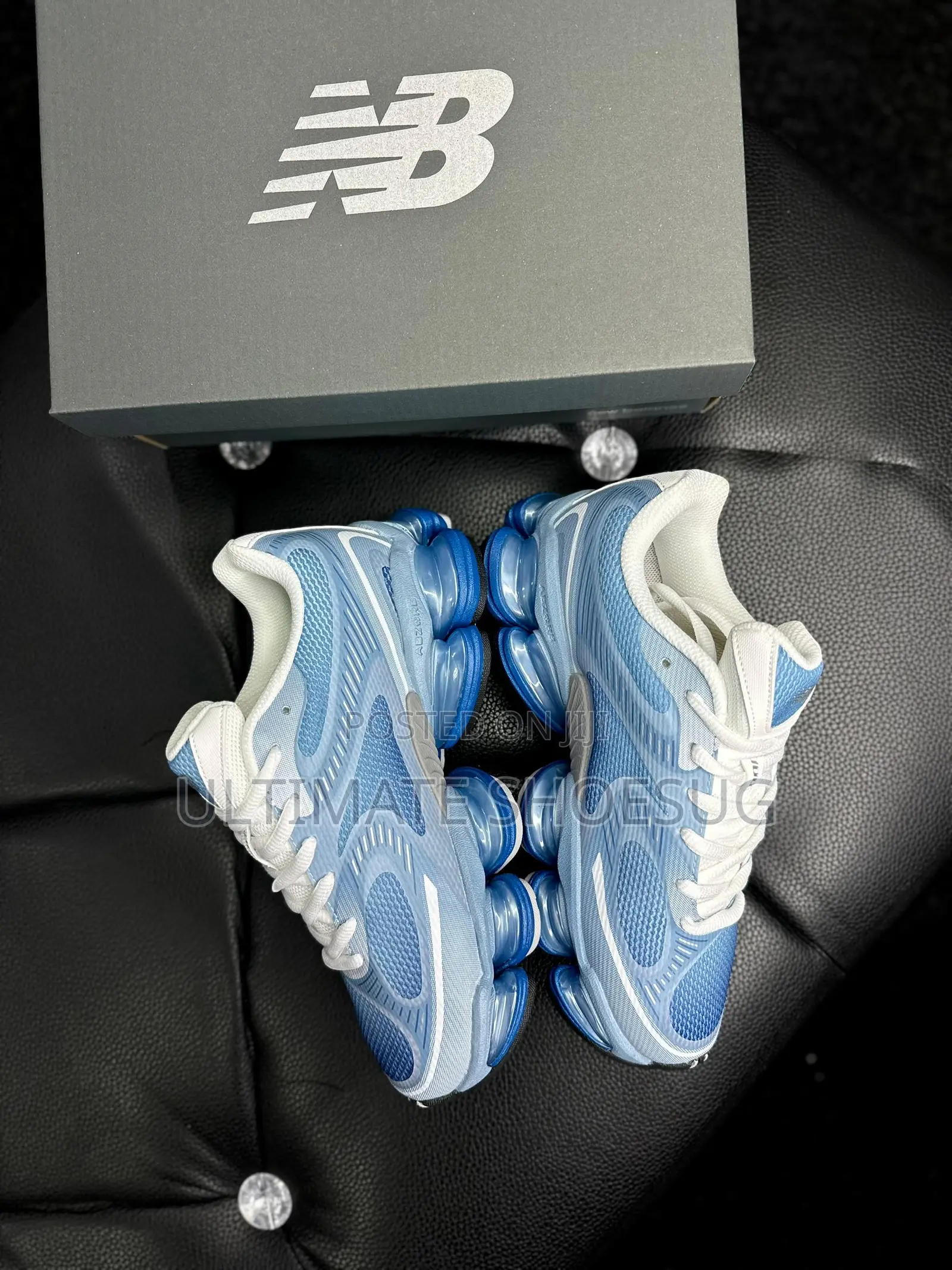 New Balance Abzorb 2000