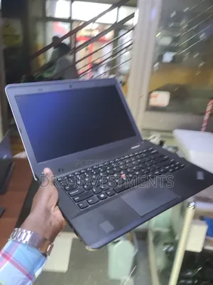 Laptop Lenovo ThinkPad Edge E440 4GB Intel Celeron HDD 500GB
