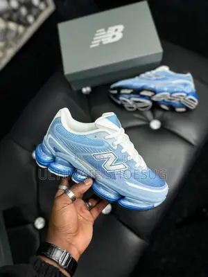 New Balance Abzorb 2000