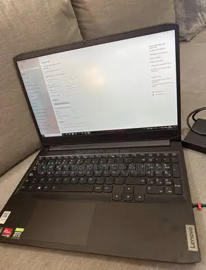 Laptop Lenovo V110 8GB AMD Ryzen 5 SSD 256GB