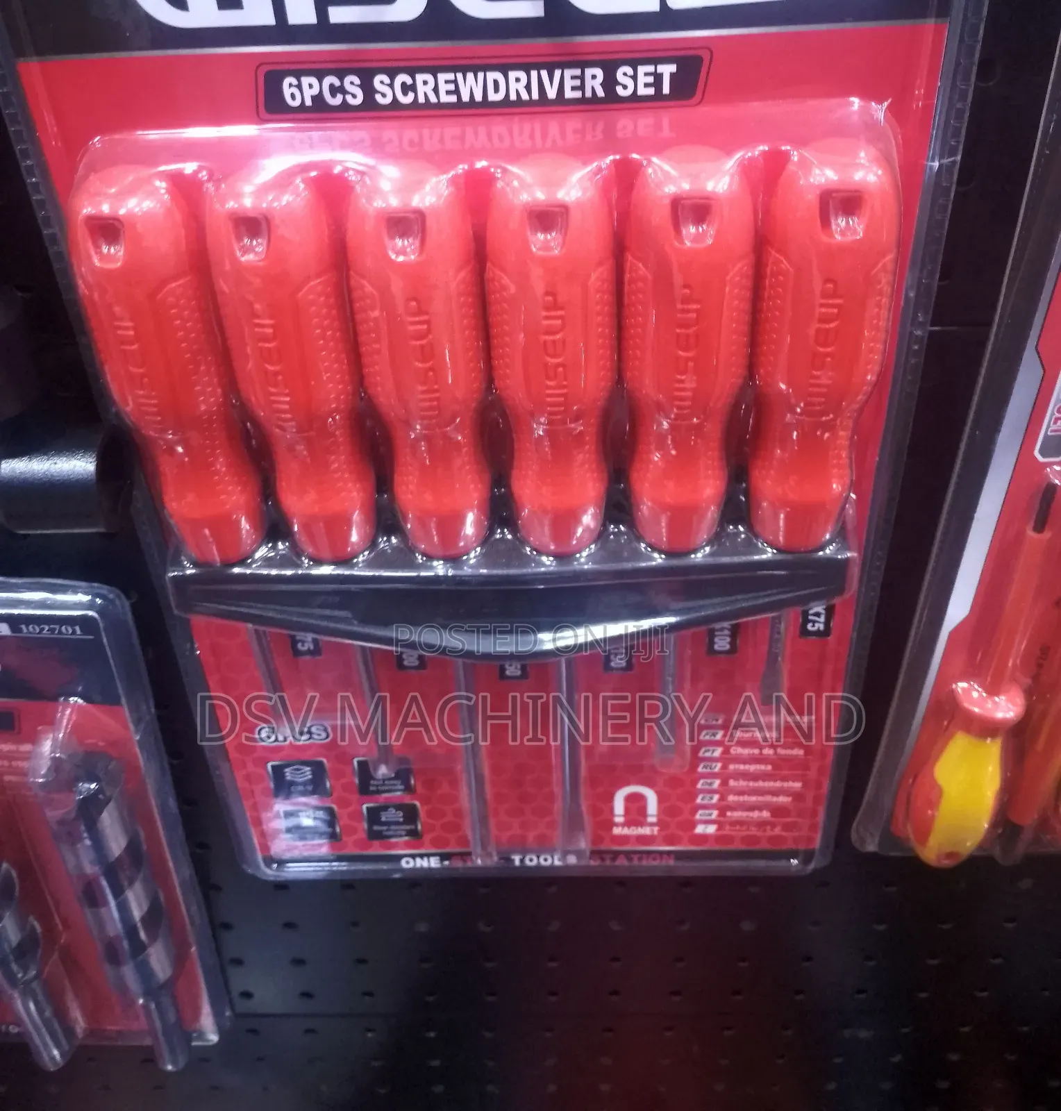 6 Pieces of Screw Drivers