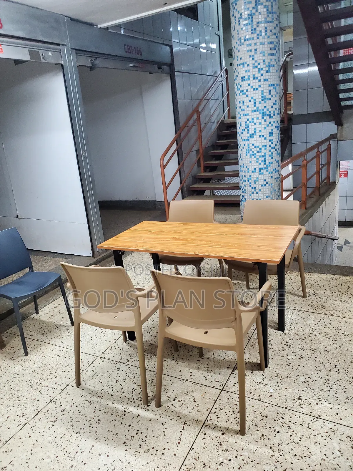 Armed Plastic Chairs and Wooden Foldable Table