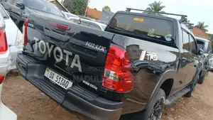 Toyota Land Cruiser Prado 2018 Black