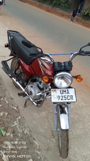 Bajaj Boxer 100 2025 Red