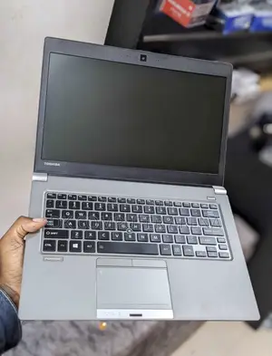 Laptop Toshiba C50 4GB Intel Core I5 SSD 256GB