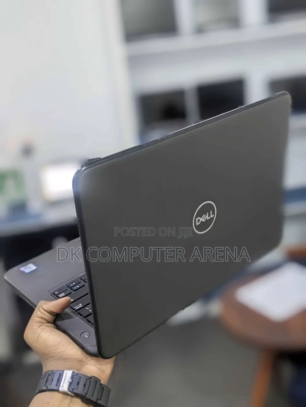Laptop Dell Vostro 3300 4GB Intel Core Ultra 5 SSD 128GB