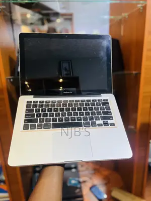 Laptop Apple MacBook Pro 2011 4GB Intel Core I5 HDD 250GB