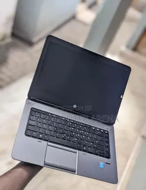 Laptop HP EliteBook 640 G11 8GB Intel Core I5 HDD 500GB